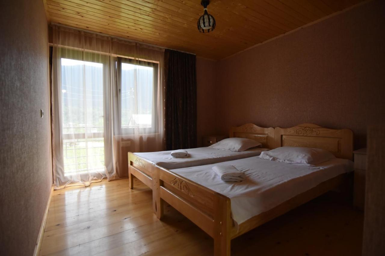Hotel Saba à Mestia Extérieur photo